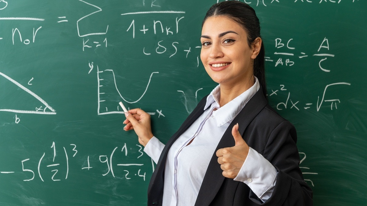 दिल्ली यूनिवर्सिटी के श्यामलाल कॉलेज में शिक्षक पद पर अप्लाई करने के लिए https://rec.uod.ac.in/ पर जाना होगा. (Photo: Freepik)