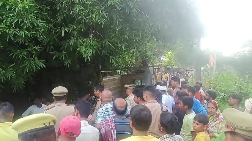 हत्या की जांच करती पुलिस (Photo: Screengrab)