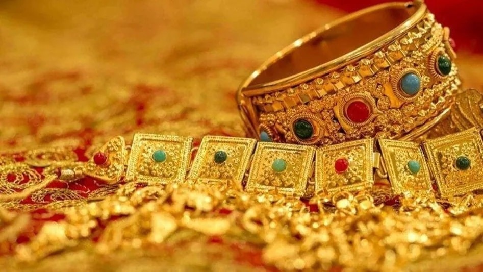 Gold Price Today: नहीं थम रही सोने-चांदी की रफ्तार, आज फिर हुआ महंगा, जानें गोल्ड-सिल्वर का रेट
