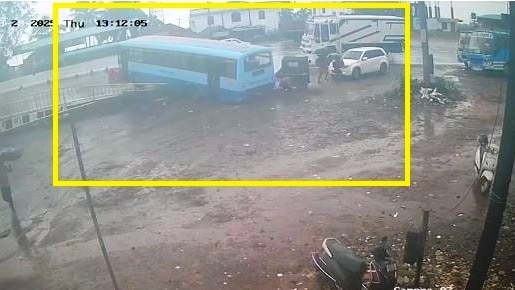 इंतजार कर रहे थे यात्री, अचानक बस स्टैंड में जा घुसी KSRTC BUS, पांच लोगों की मौत