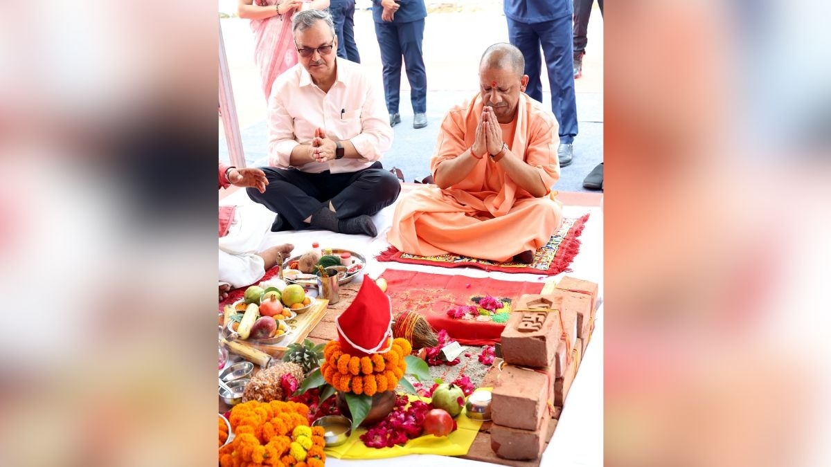 सीएम योगी ने  उत्तर प्रदेश राज्य निर्वाचन आयोग के आधुनिक कार्यालय भवन का शिलान्यास किया (photo : ITG)