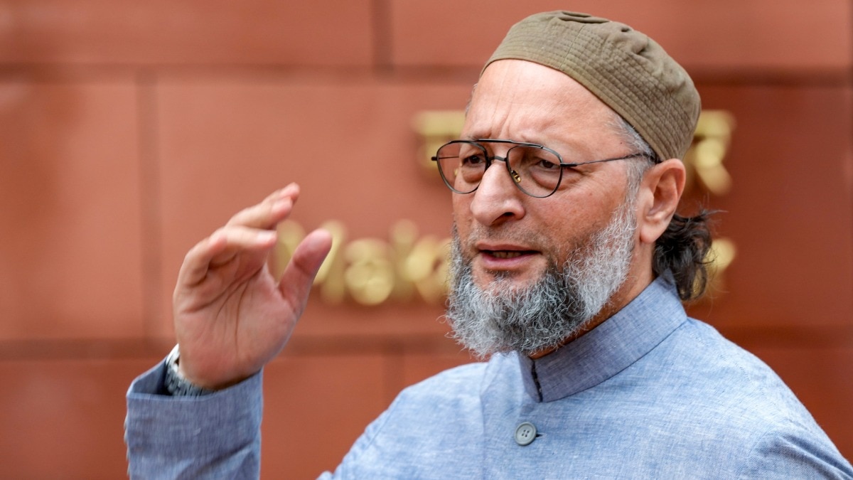 असदुद्दीन ओवैसी बोले- कौन होते हैं यह तय करने वाले कि महिलाओं को कितने बच्चे पैदा करने हैं (File Photo: PTI)