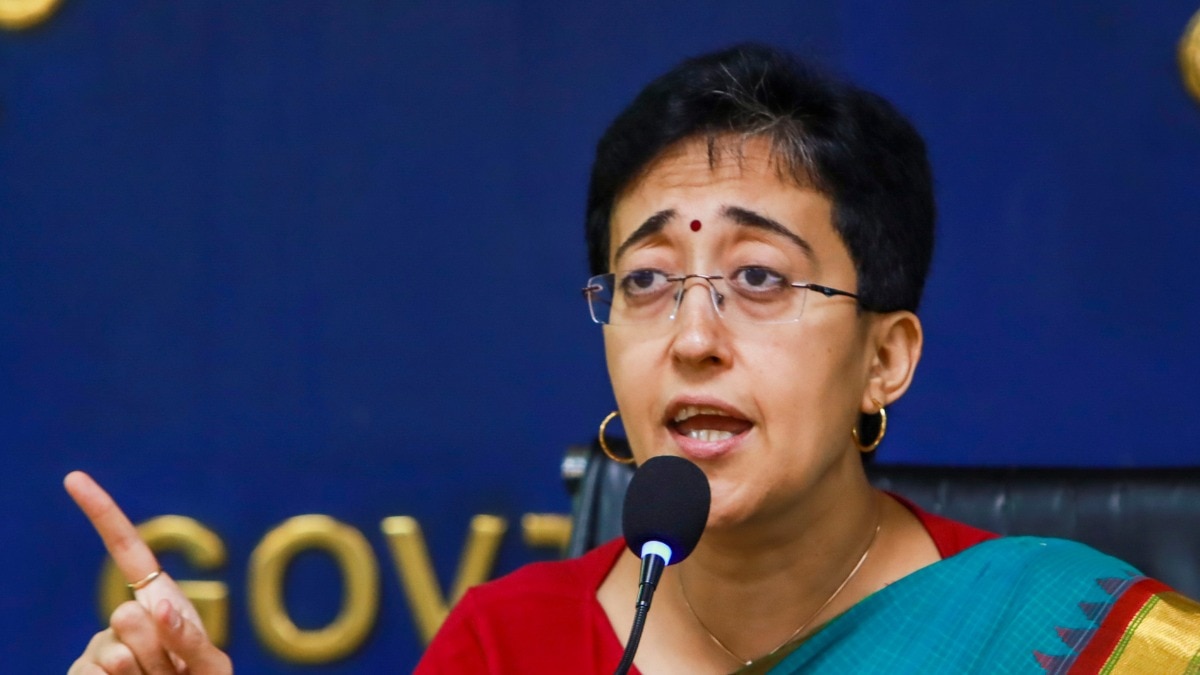 कालकाजी हत्याकांड मामले में आम आदमी पार्टी ने सीएम रेखा गुप्ता का इस्तीफा मांगा (File Photo: PTI)