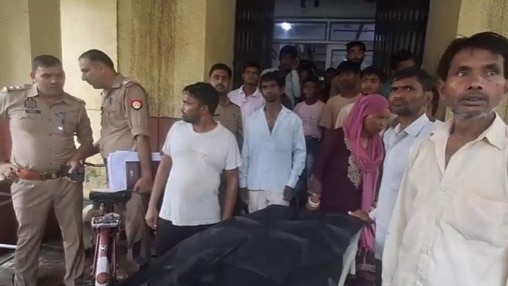 हादसे से परिवार में कोहराम मचा हुआ है. (Photo:ITG)