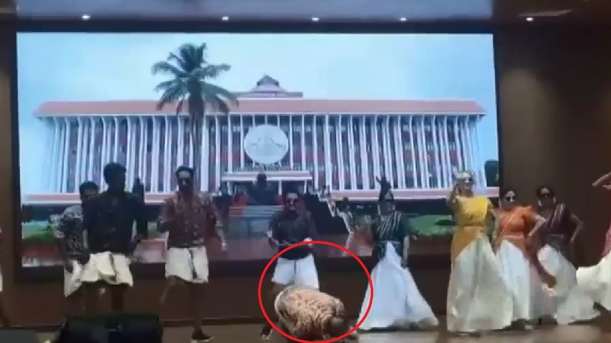 स्टेज पर डांस करते हुए गिरा और हो गई मौत, केरल विधानसभा के कार्यक्रम में हादसा