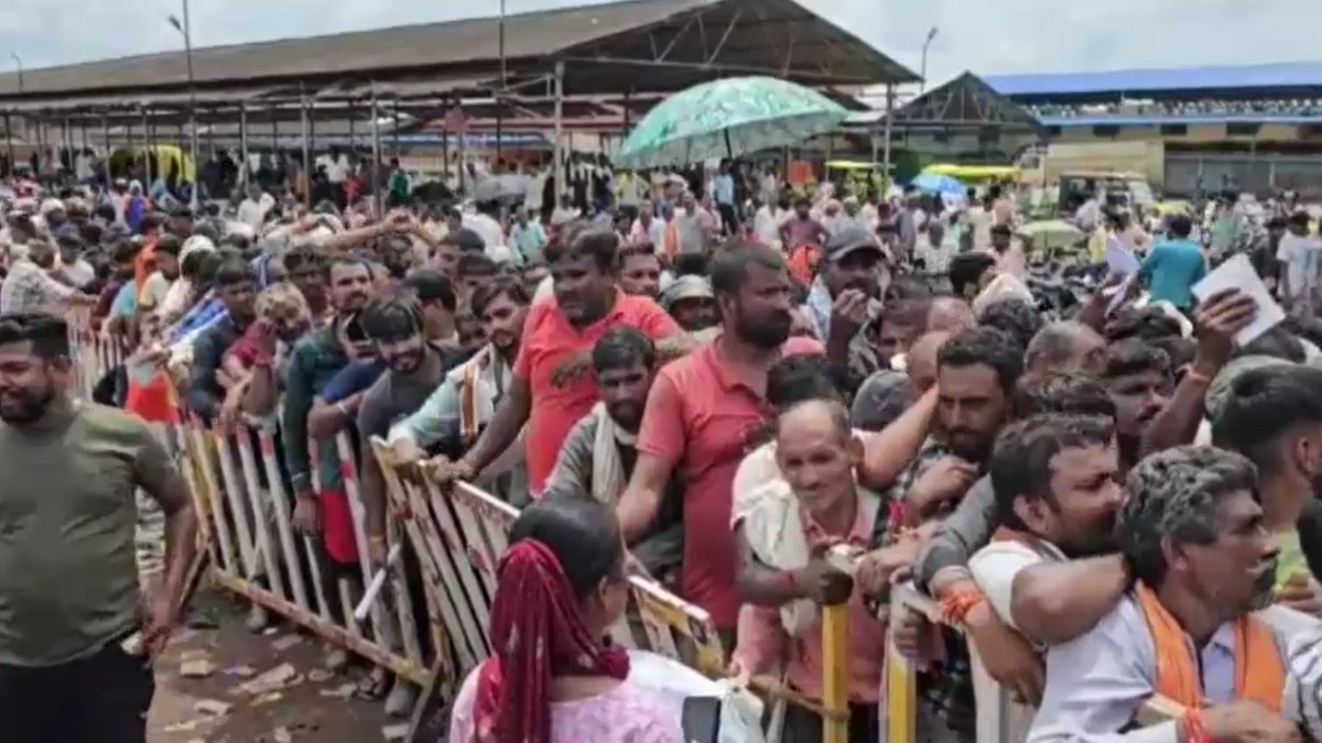 Fertilizer crisis in Rew, MP (Photo-ITG)