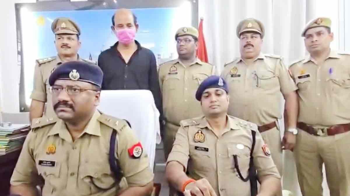 Conversion gang busted again, 8 Arrested