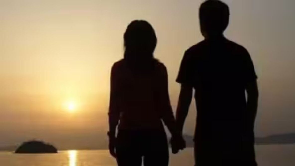 पत्नी को फोन पर बात करने से रोका तो धमकी मिली- (Photo: Representational)