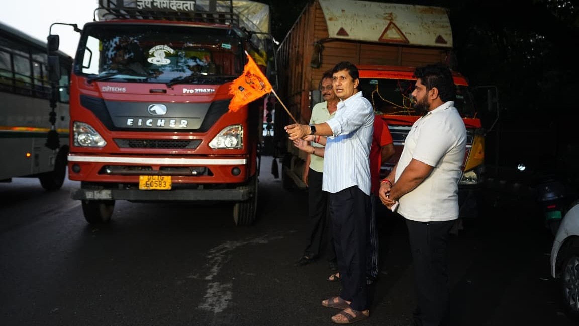 पंजाब बाढ़ पीड़ितों की मदद के लिए आगे आई आम आदमी पार्टी (Photo: PTI)
