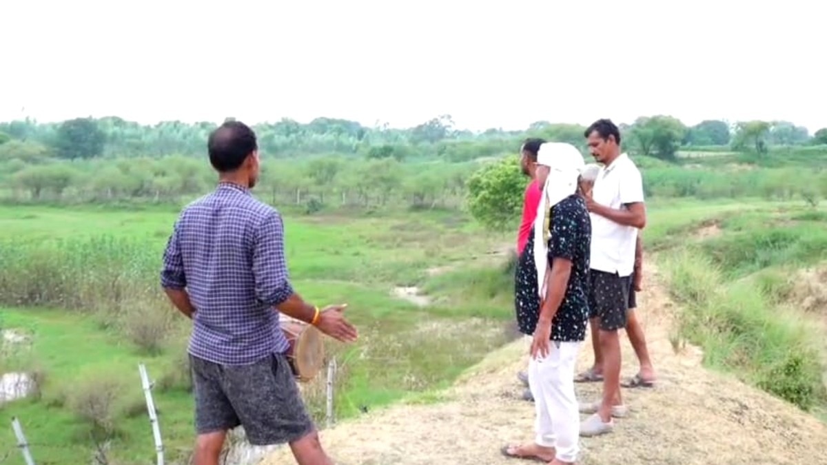 25 लाख रुपए में बना था तालाब.(Photo:ITG) 