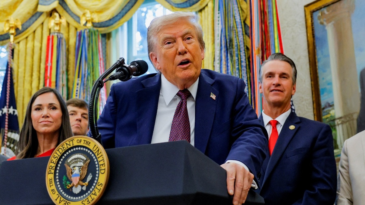 ट्रंप का कहना है कि टैरिफ ने अमेरिका को बेहद बड़ी नेगोशिएटिंग पावर दी है. (File Photo- AP)