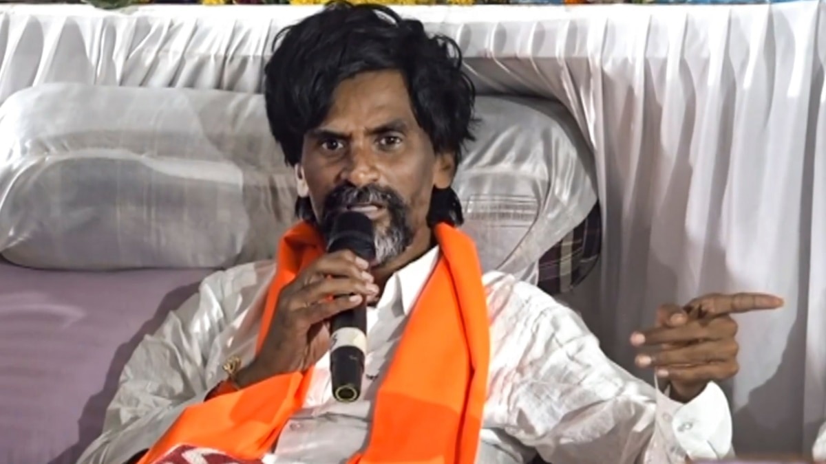 मनोज जरांगे ने भूख हड़ताल खत्म कर दी है.