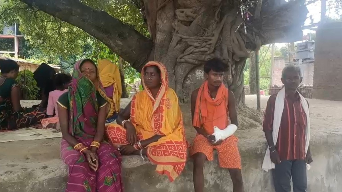 बिहार के मजदूर अब दिल्ली और हरियाणा की ओर पलायन कर रहे हैं. (Photo: Screengrab)