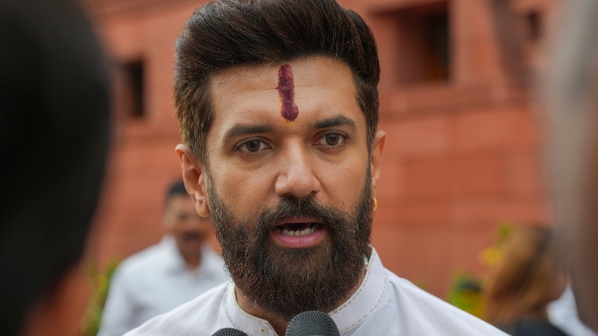 चिराग पासवान ने कहा कि तेजस्वी को सीएम फेस बनाने पर कांग्रेस-आरजेडी में टकराव है