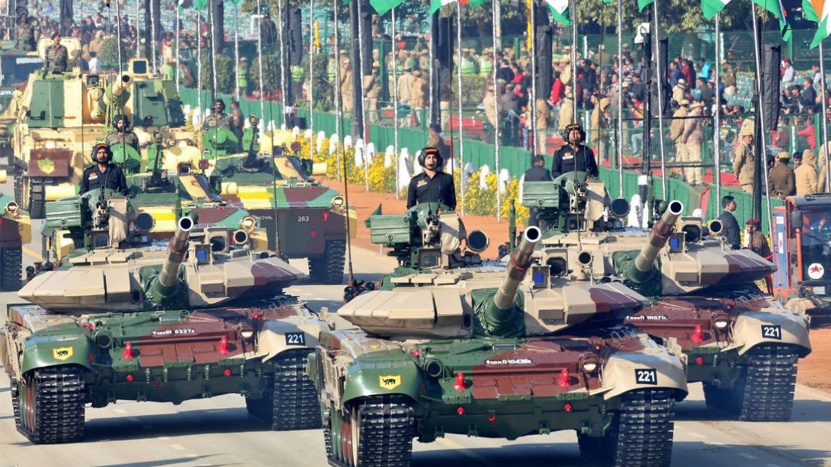 सरकार ने भारतीय सशस्त्र बलों के लिए अगले 15 वर्षों की डिफेंस प्लान की घोषणा की. (Photo: PTI)