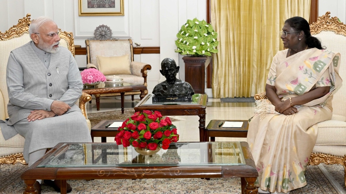 pm modi meets president droupadi murmu 