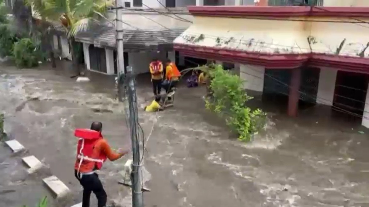 उदयपुर में भारी बारिश से बाढ़. (Photo: Screengrab)