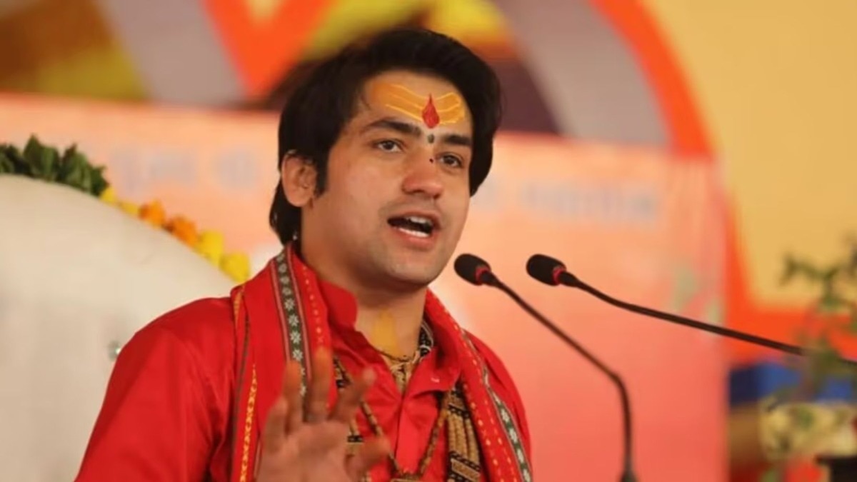 बाबा बागेश्वर धीरेंद्र शास्त्री (फाइल फोटो)