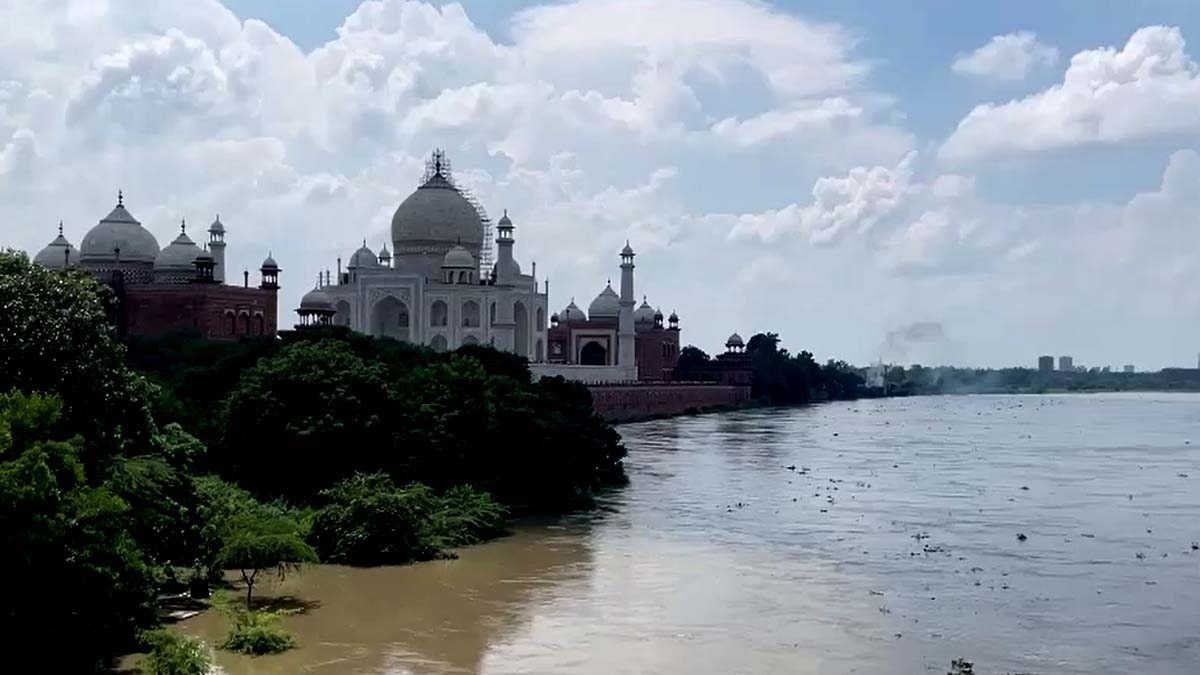 Agra flood: Yamuna river water near Taj Mahal (Photo-ITG Video grab)