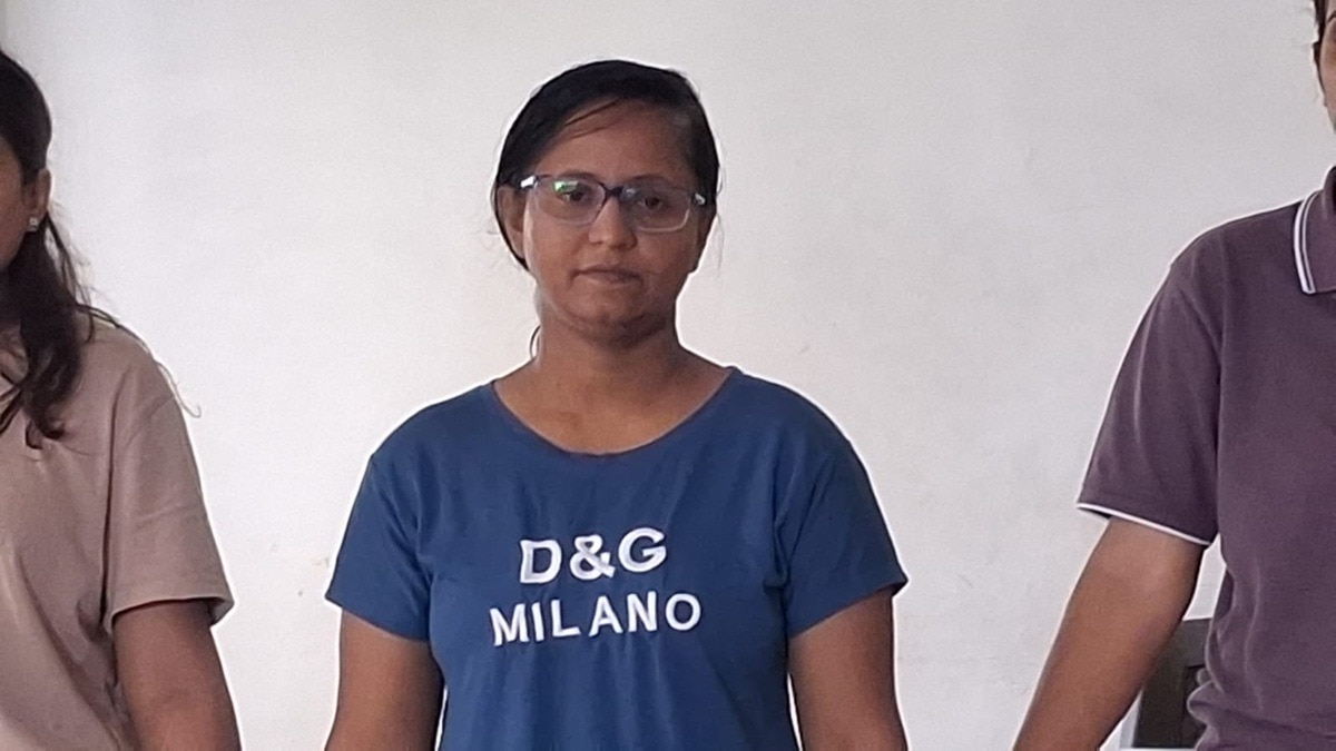 अहमजदाबाद में महिला ने 100 लोगों से ठगे 9 करोड़ (Photo: ITG)