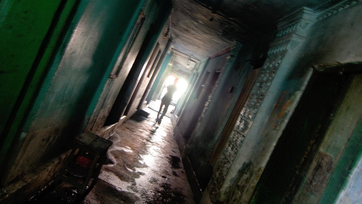 सोनागाछी की गलियों से बेबसी की दास्तान. (Photo: Getty image)