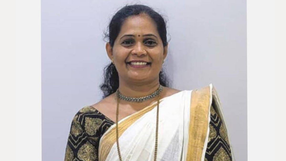 truck crushed women.