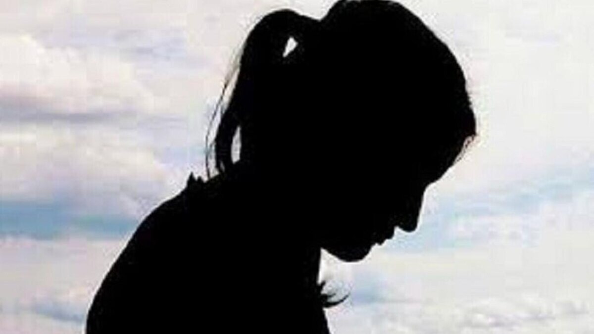 पुणे: नाबालिग बेटी से छेड़छाड़ करता था पिता, 3 महीने से कर रहा था घिनौना काम, गिरफ्तार