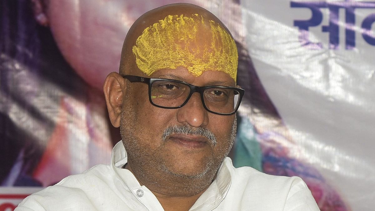 लखनऊ में हाउस अरेस्ट हुए यूपी कांग्रेस प्रदेश अध्यक्ष अजय राय (File Photo: PTI)