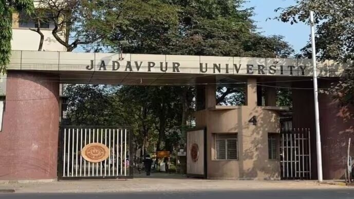 kolkata jadavpur university student death 