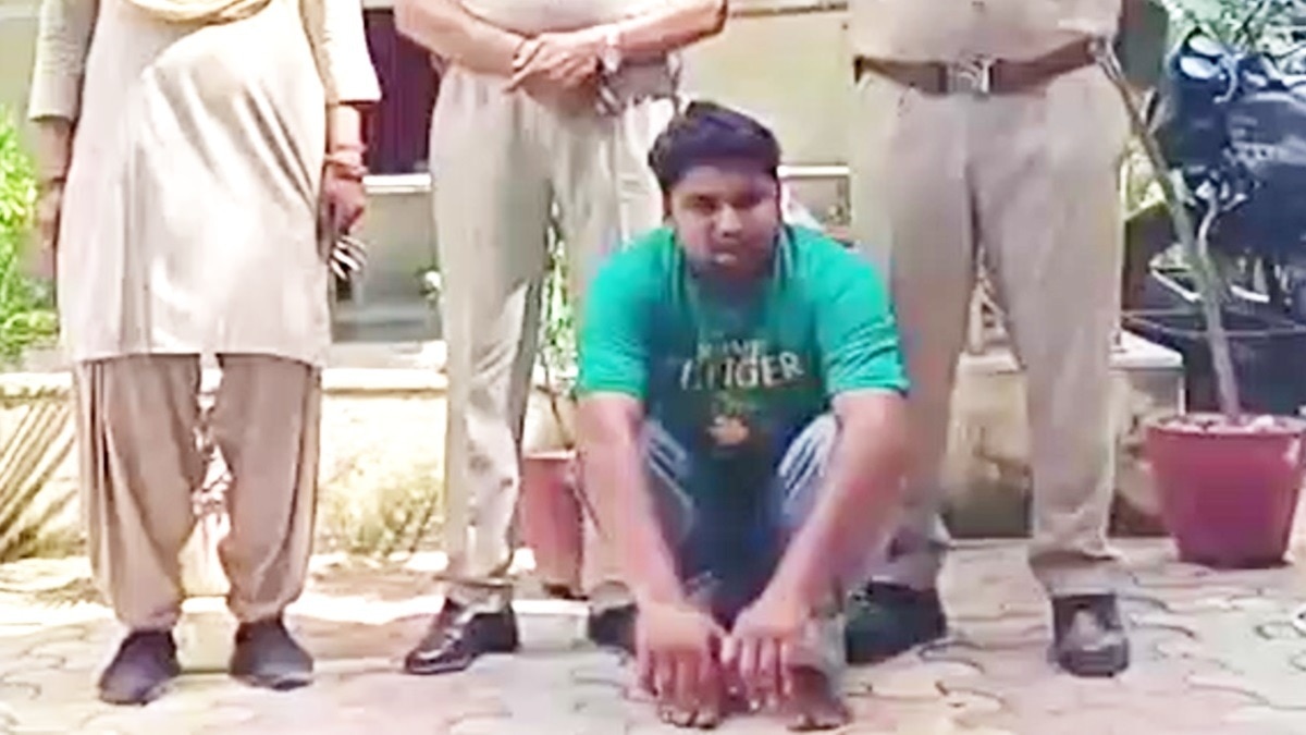 लड़की बनकर लोगों को अपने जाल में फंसाता था मुस्ताक.(Photo:Screengrab)