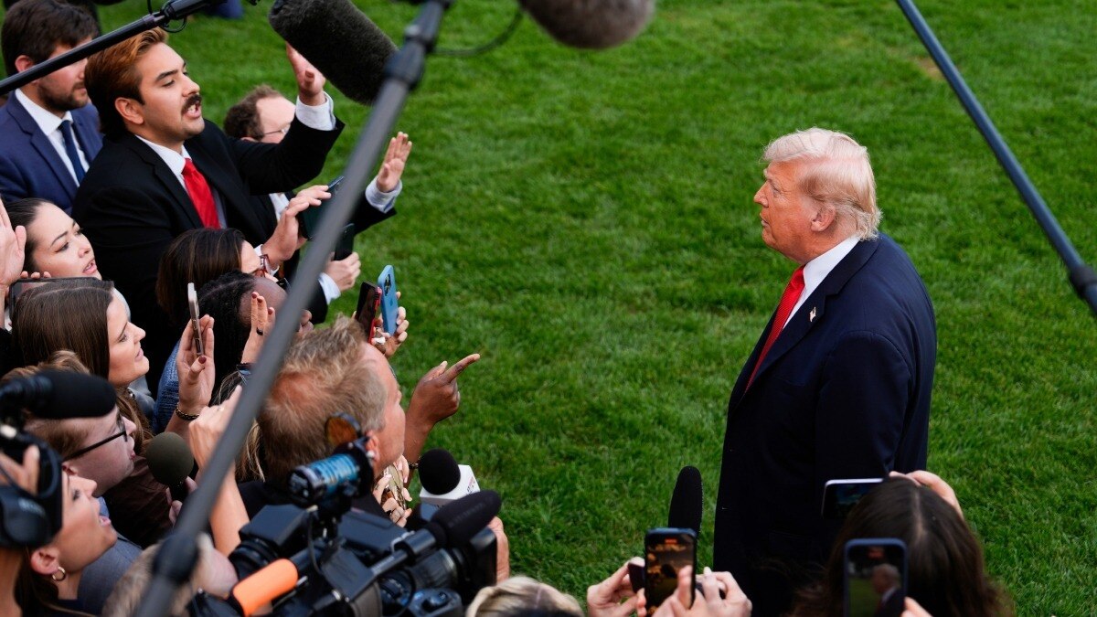 टैरिफ ने बिगाड़ा खेल... अपने ही घर में घिरने लगे ट्रंप, नौकरियां घटीं, लोग परेशान!