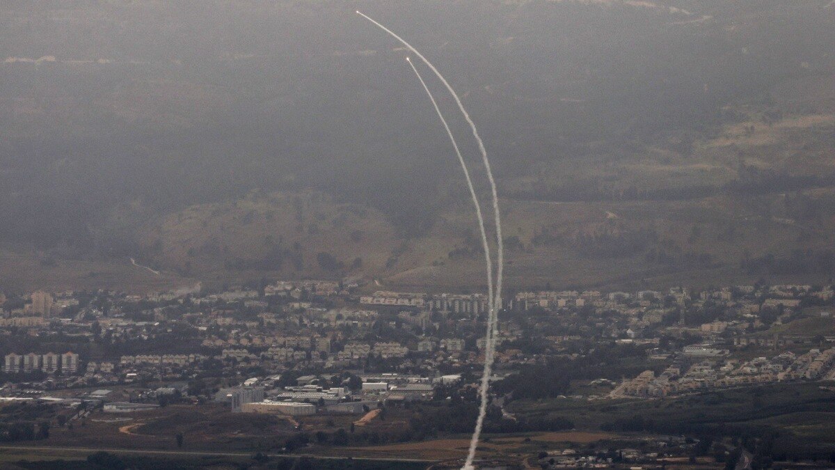 The picture shows Israel's Iron Dome missile defence system launching to intercept rockets being fired from Lebanon. (AFP photo)