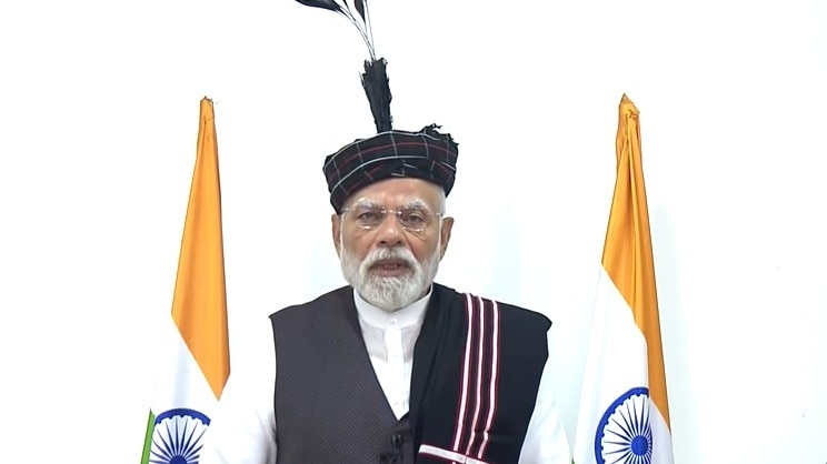 LIVE: मिशन पूर्वोत्तर पर PM मोदी, मिजोरम में रेल लाइन का उद्घाटन कर तीन ट्रेनों को दिखाई हरी झंडी