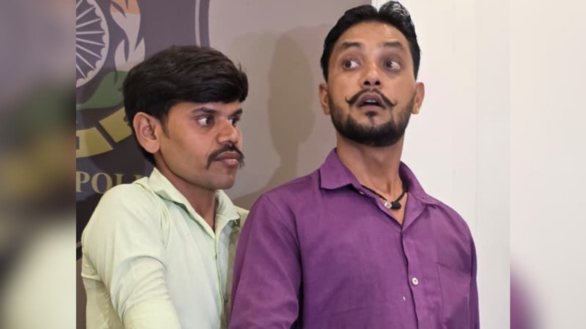 'राम-सीता' के टैटू से 15 साल बाद हुई पहचान... अहमदाबाद पुलिस ने ऐसे मूक-बधिर युवक को परिवार से मिलवाया