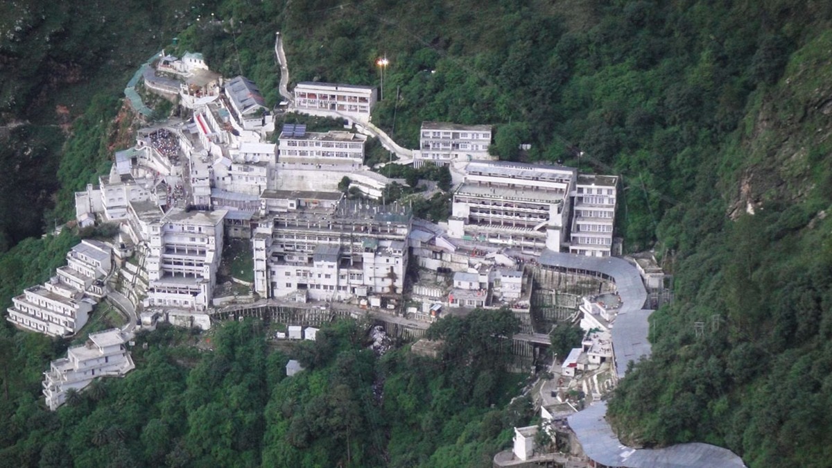 Mata Vaishno Devi Yatra Halted till Next Order due to Bad Weather 