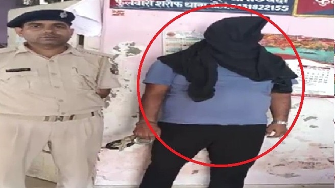 पुलिस गिरफ्त में फर्जी IPS. (Photo: Screengrab)