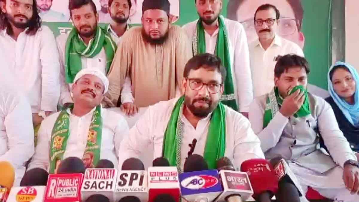 AIMIM's UP president Shaukat Ali called Maharaja Suheldev a robber