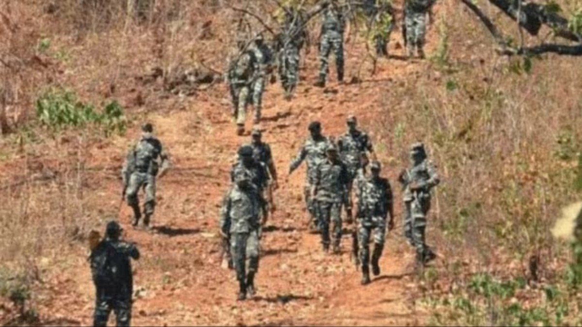 मुठभेड़ में दो जवान घायल हुए.(Photo: Representational)