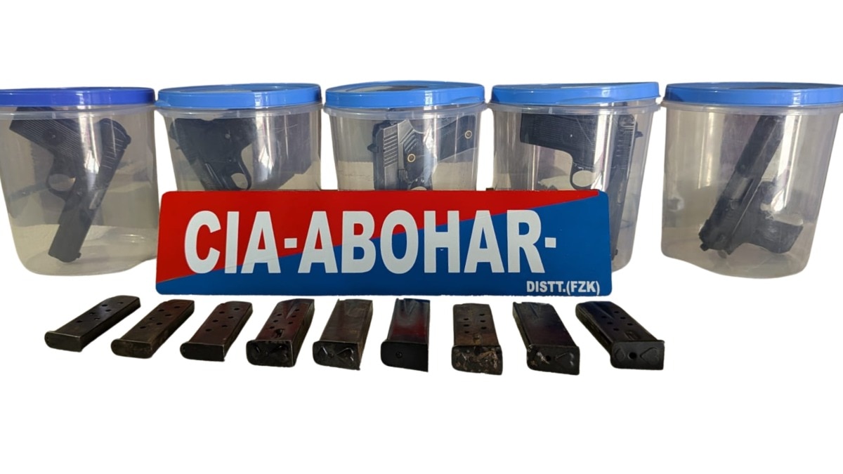 पुलिस ने इस सिलसिले में दो लोगों को पकड़ा है (फोटो- X)