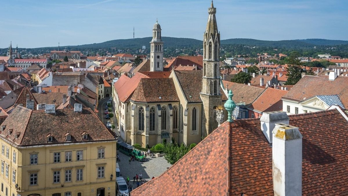 घर खरीदें और खोलें यूरोप में बसने का रास्ता (Photo: Pixabay)