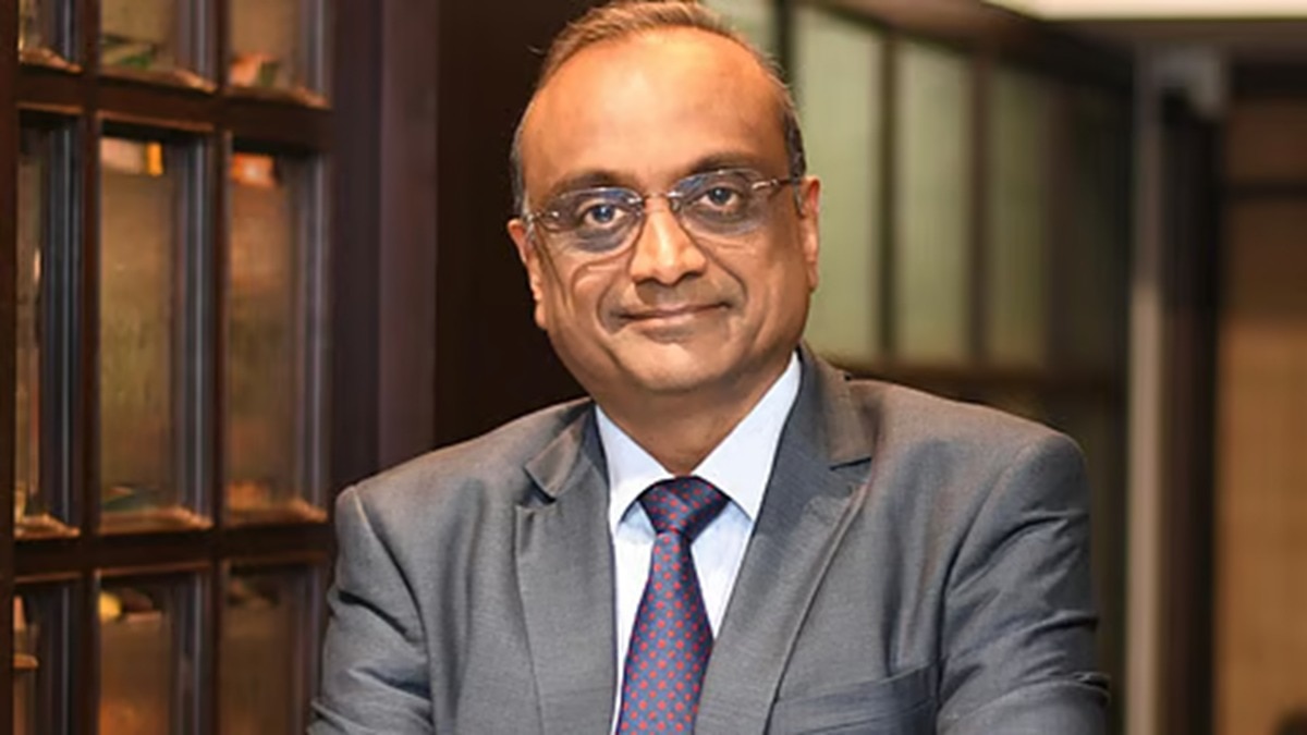 बिरेंद्र सराफ ने छोड़ा महाराष्ट्र के महाधिवक्ता का पद, नए AG की तलाश में जुटी सरकार