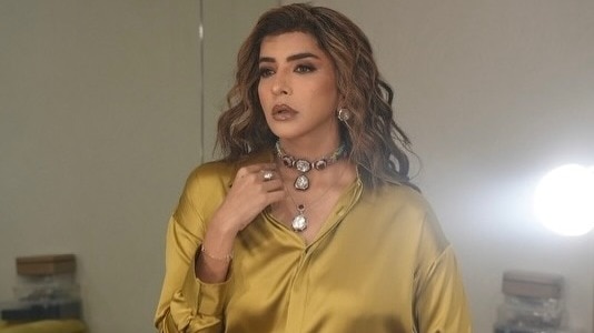 'हिम्मत कैसे हुई?' कपड़ों-उम्र पर पत्रकार के कमेंट से भड़की एक्ट्रेस, लगाई फटकार