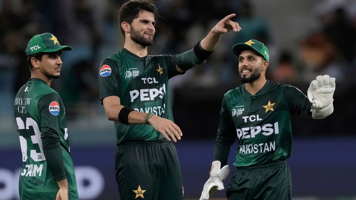 'नो-हैंडशेक' पर तिलमिलाया PAK खुद करता है इजरायल का बायकॉट, कभी मैदान पर नहीं पहुंचा, कभी टीम बदल दी