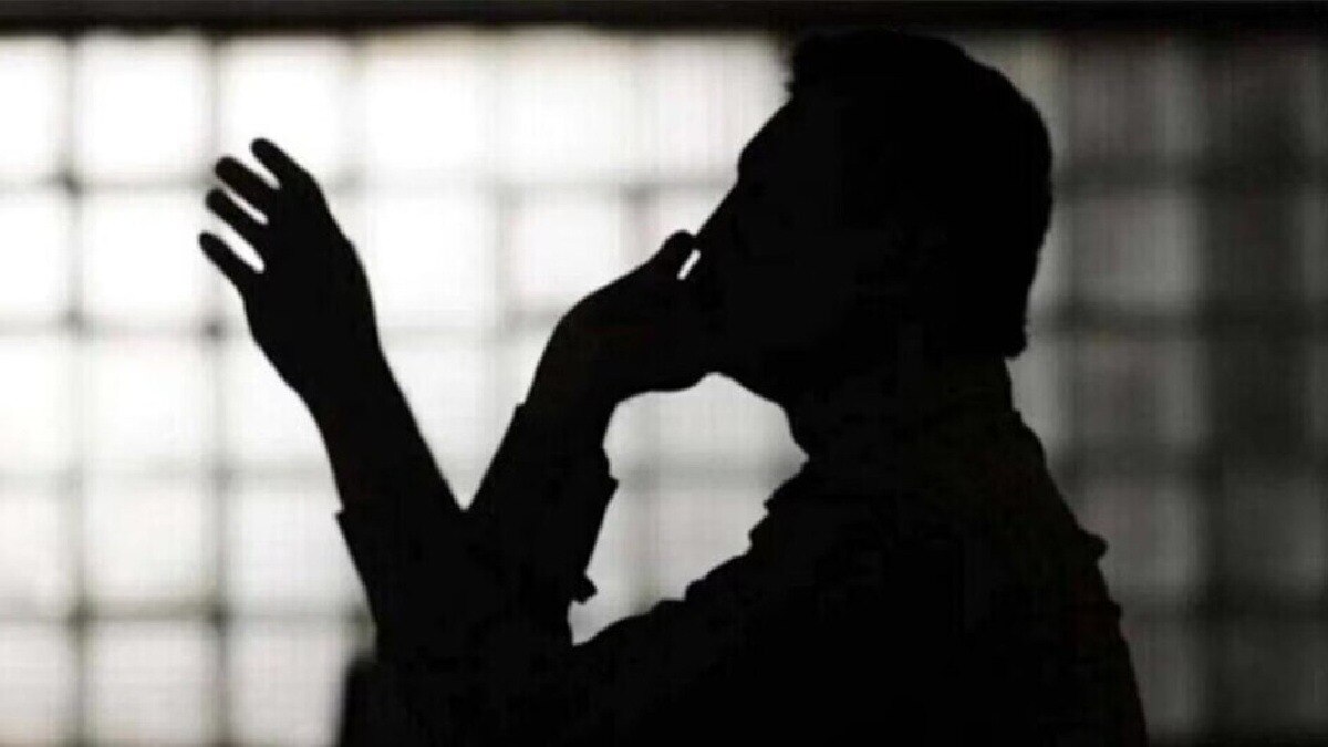 'वो मंत्रालय से मेरा 38 करोड़ का पेमेंट आना है...' पूर्व बैंक अधिकारी को रिश्तेदार ने ही लगा दिया 4 करोड़ का चूना