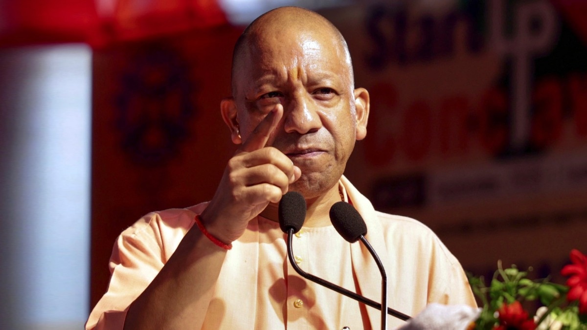 मुख्यमंत्री योगी आदित्यनाथ ने सभी अधिकारियों को सख्त आदेश दिए हैं (Photo: PTI)