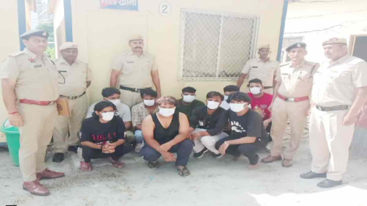 Drunken youths create ruckus, police arrest them