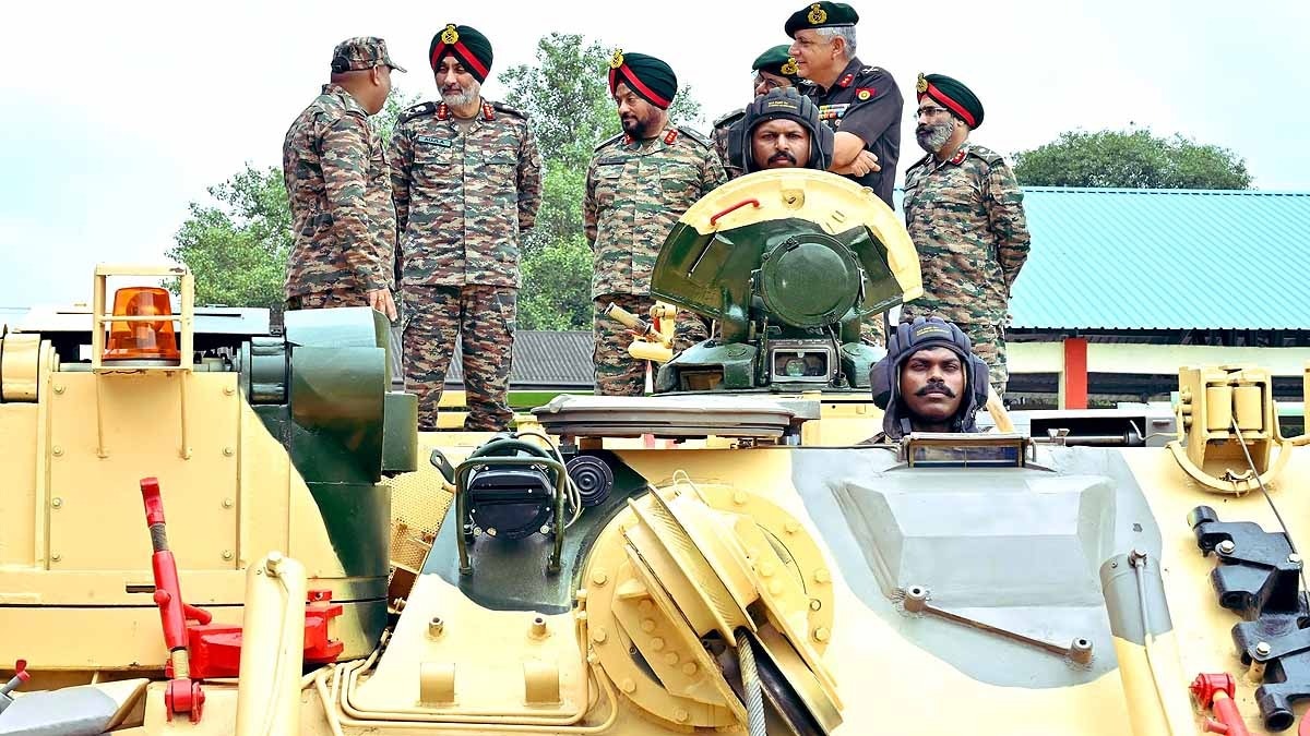 भारतीय सेना ने पहला ओवरहॉल्ड VT-72B ARV लॉन्च किया – Army Rolls Out First Overhauled VT 72B ARV Boosting Battlefield Readiness