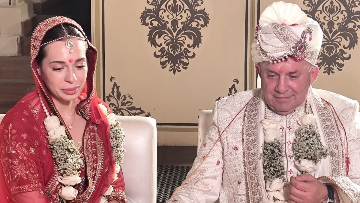 यूक्रेन के कपल ने जोधपुर में हिंदू रीति-रिवाज से की शादी. (Photo: ITG)