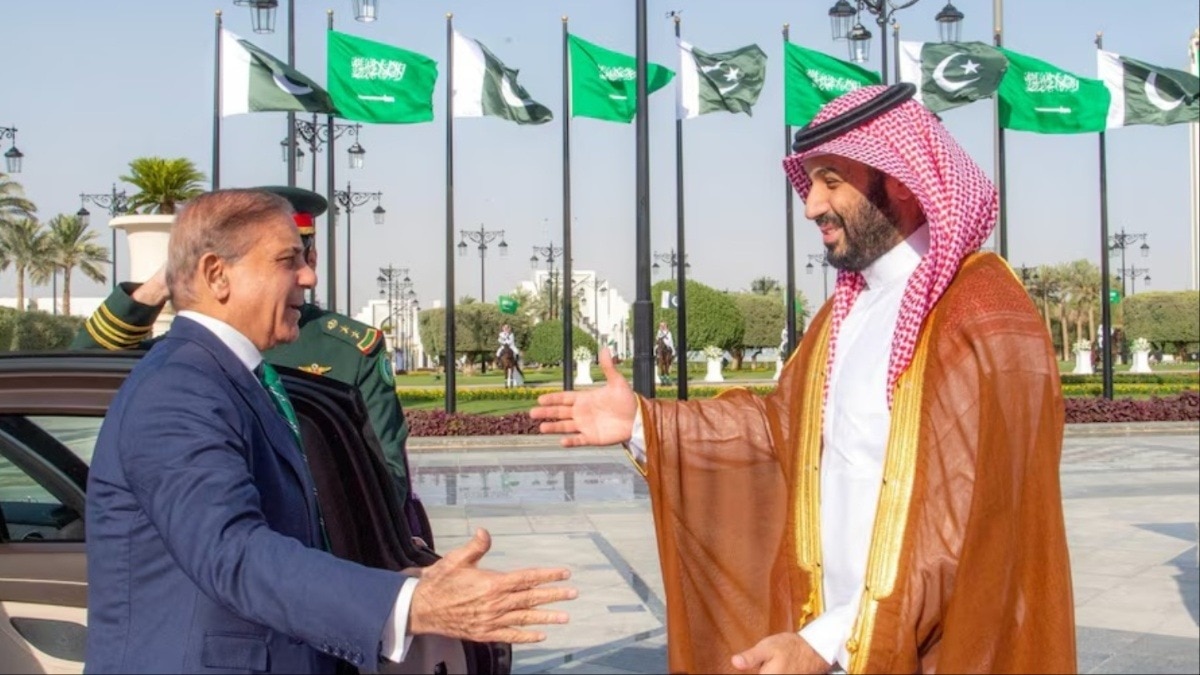सऊदी के बाद और मुस्लिम देशों को भी NATO जैसे गठबंधन में लाने के जुगाड़ में PAK! – pakistan saudi arabia strategic mutual defense agreement muslim world unity