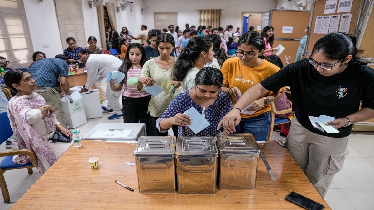 पिछले साल एनएसयूआई के रौनक खत्री दिल्ली यूनिवर्सिटी के अध्यक्ष रहे. (फोटो-PTI)